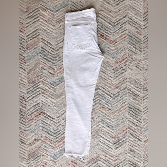 GAP Raw Hem Skinny Jeans- 4/27 Regular - Picture 2 of 7